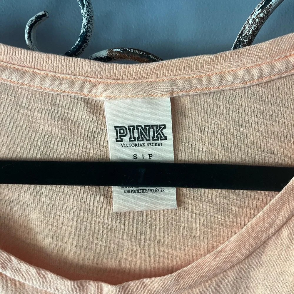 Victoria’s Secret pink tank top - Picture 3 of 4